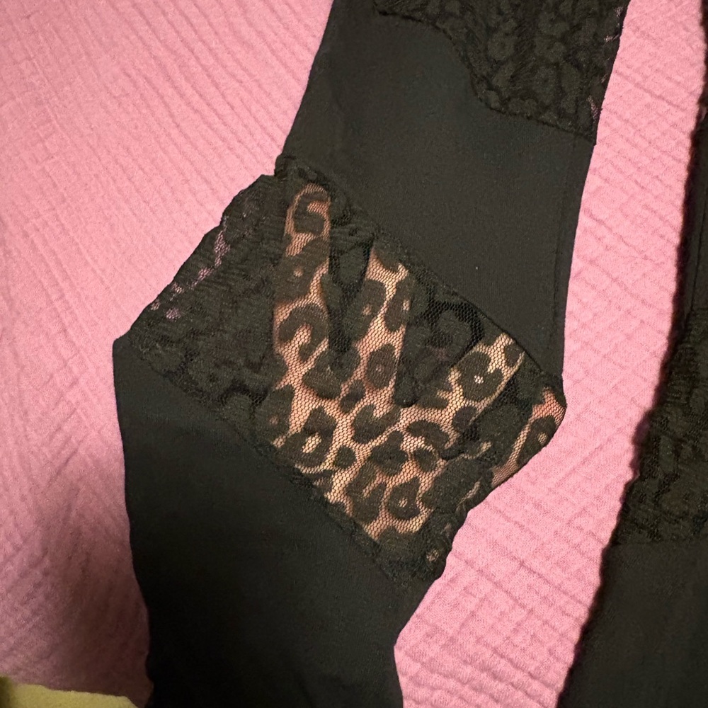 Lip Service cheetah mesh tights - Picture 3 of 9